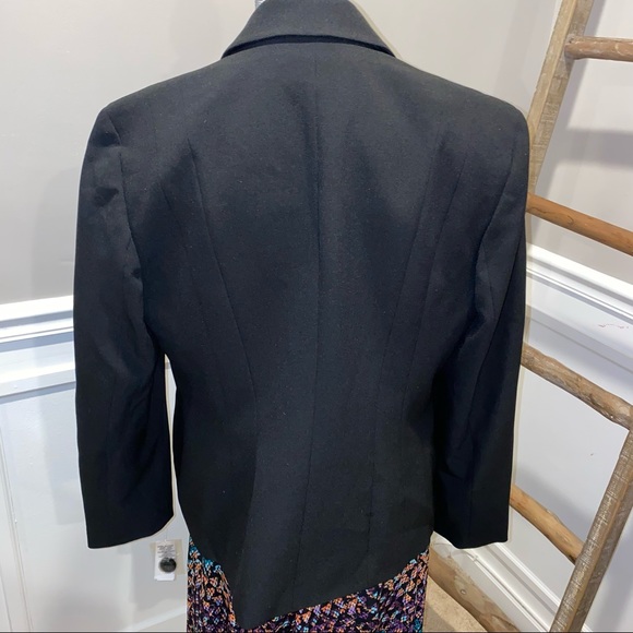 🛑SOLD🛑 Black Jones New York Blazer Size 14 - Picture 2 of 7